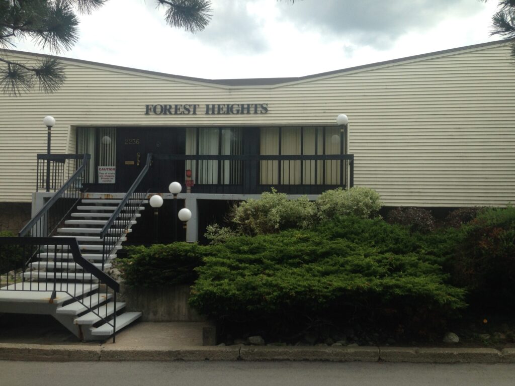 The front of the Forest Heights Rec Centre building.